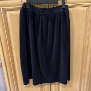 Ladies skirt size XS NWT